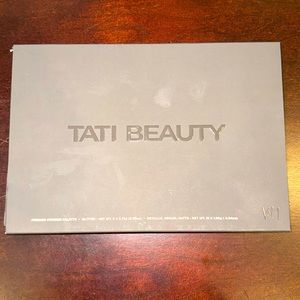 Brand New In Box TATI BEAUTY Pressed Powder Eyeshadow Palette, Vol 1